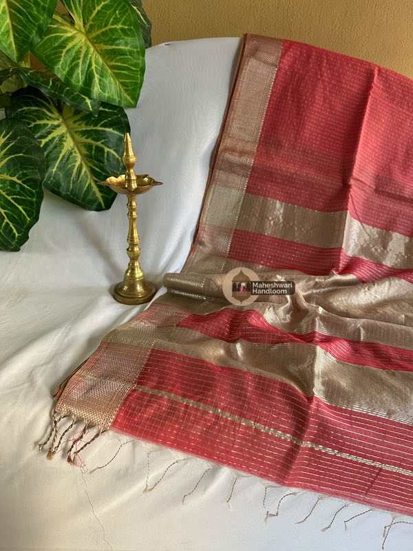 Maheshwari Silver Zari Checks Sarees