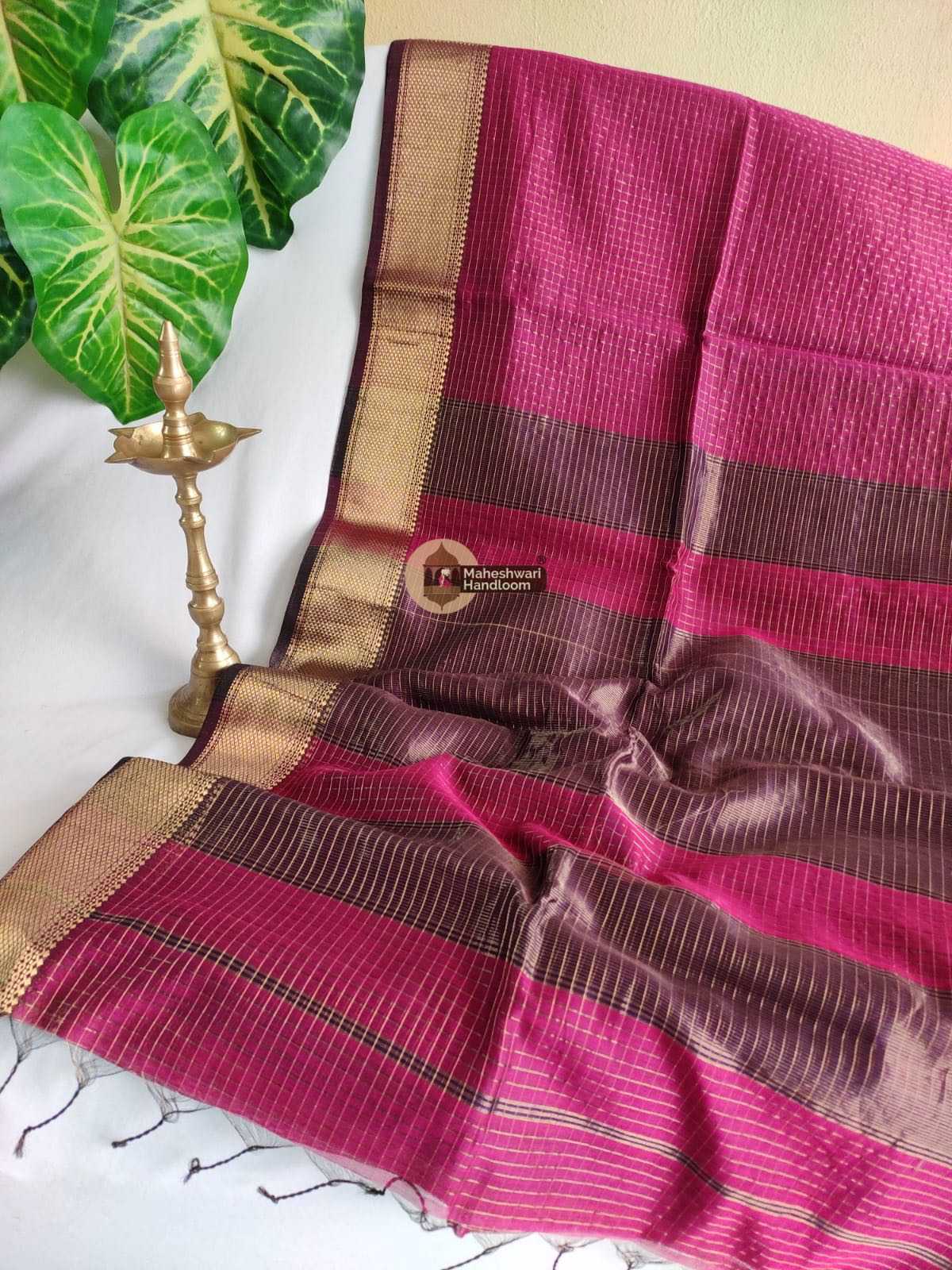 Magenta Zari Checks Saree 0164