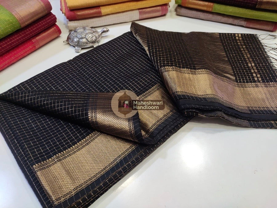 Black Zari Checks Sarees 01