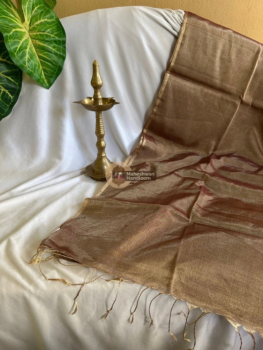 Exclusive Light Brown Maheshwari Full Tissue Weaving Saree With Thin Zari Border 04