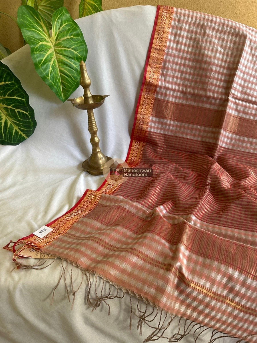 Maheshwari Light Beige Garbha Reshmi 75% Mulbury Silk Saree 04