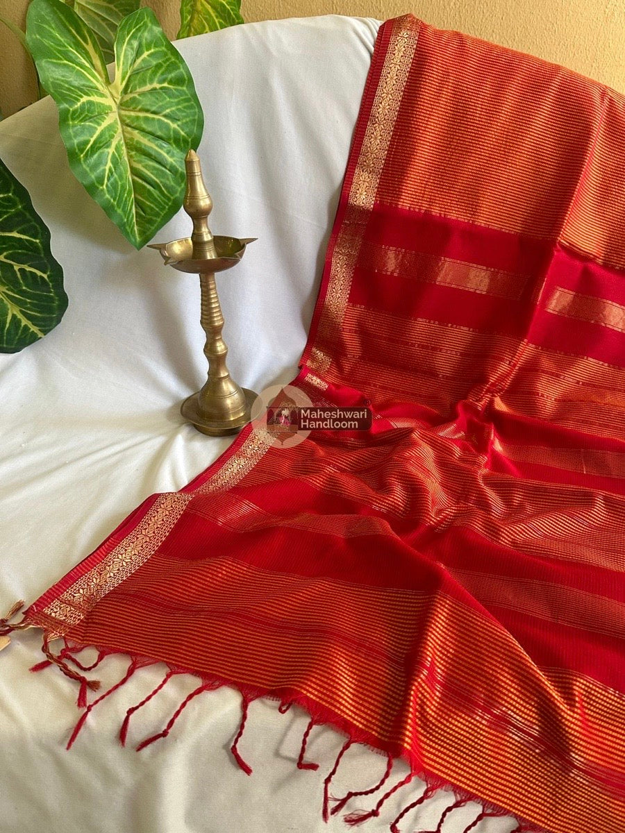 Maheshwari Red-Yellow Garbha Reshmi 75% Mulbury Silk Saree 014