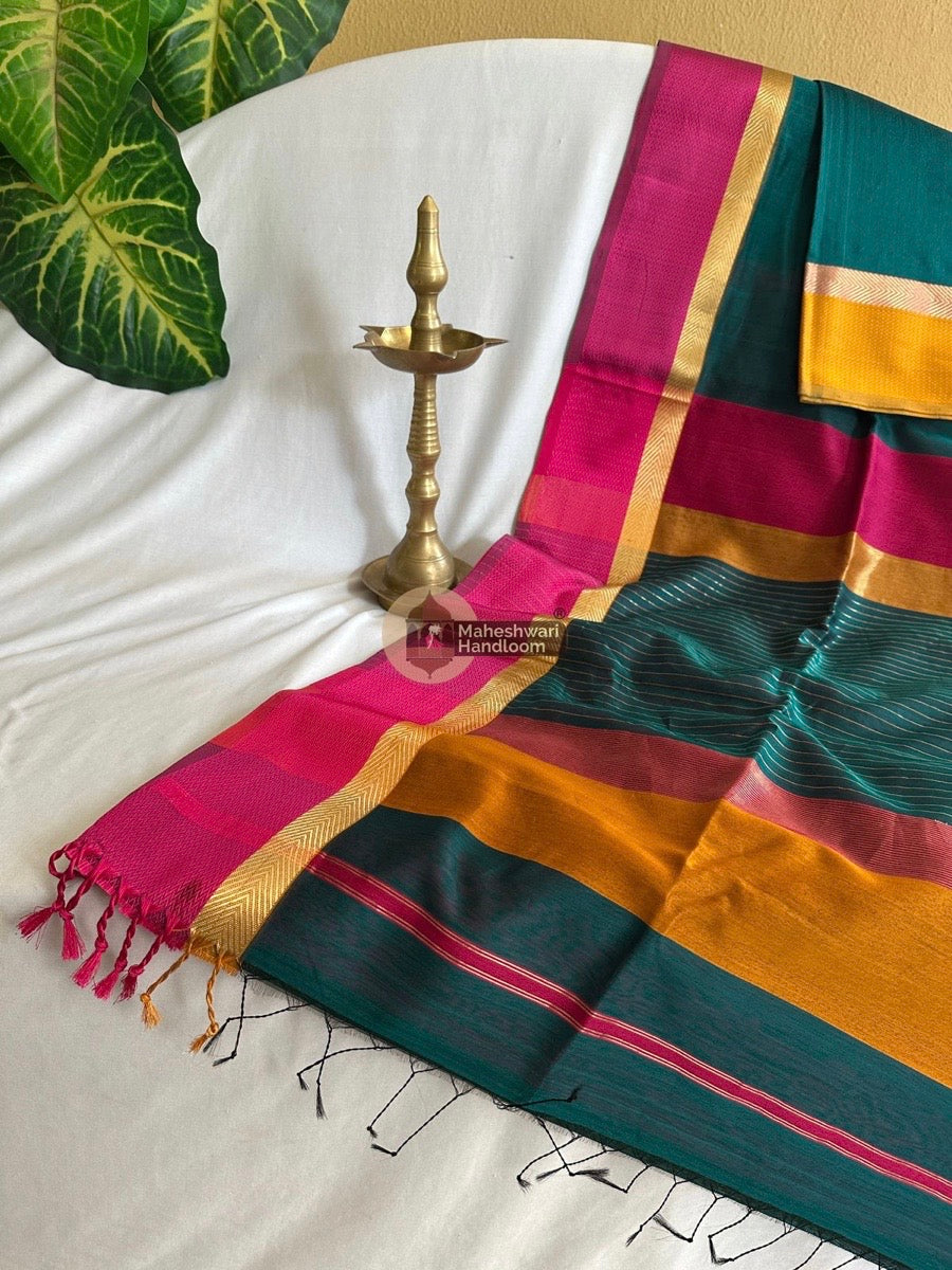 Bottle Green Ganga Jamuna Border Saree 014