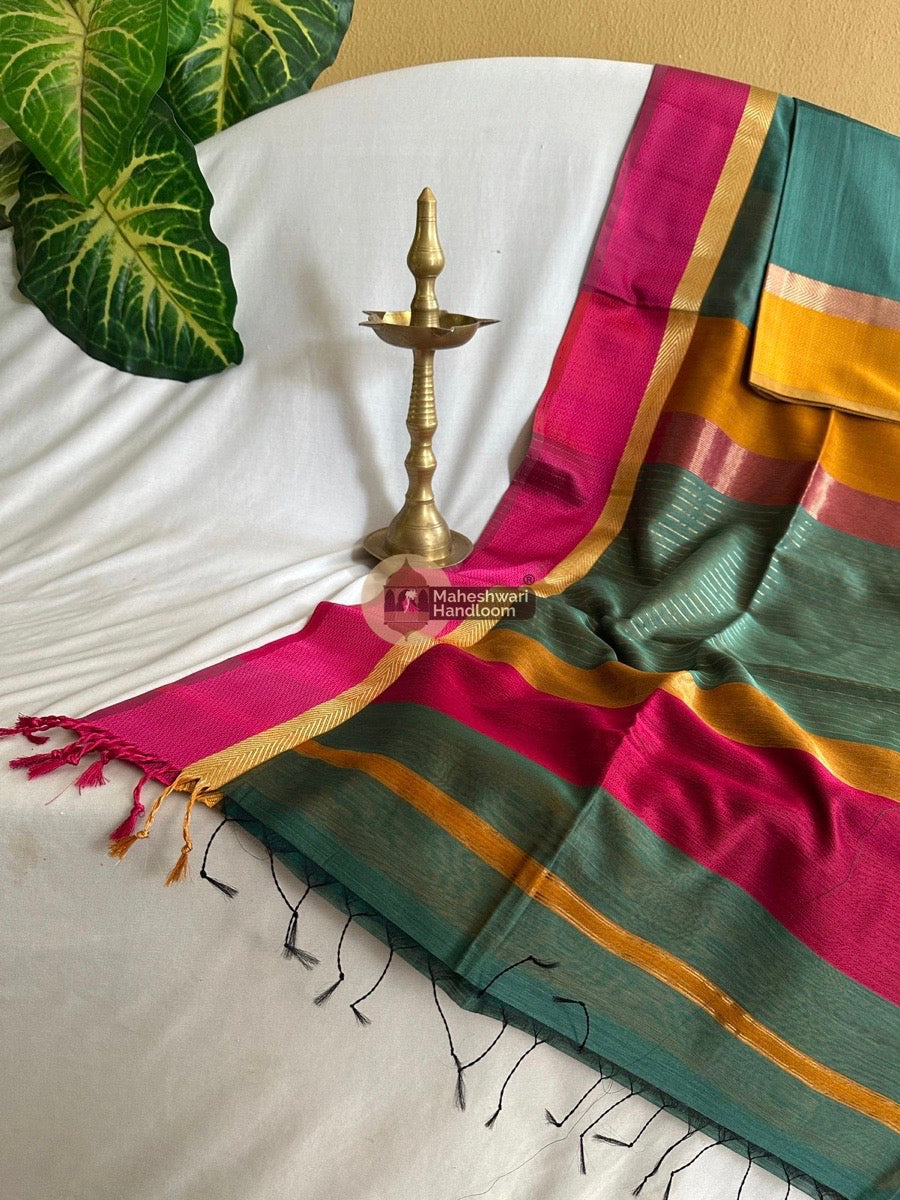 Dark Mint Green Ganga Jamuna Border Saree 07