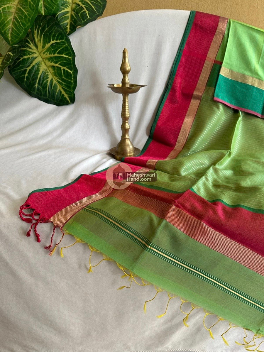 Dark Mint Green Ganga Jamuna Border Saree 031