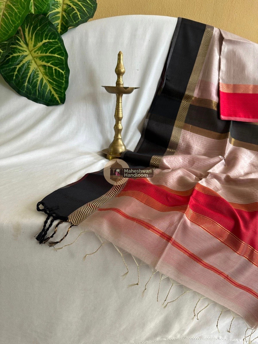 Beige Ganga Jamuna Border Saree 029