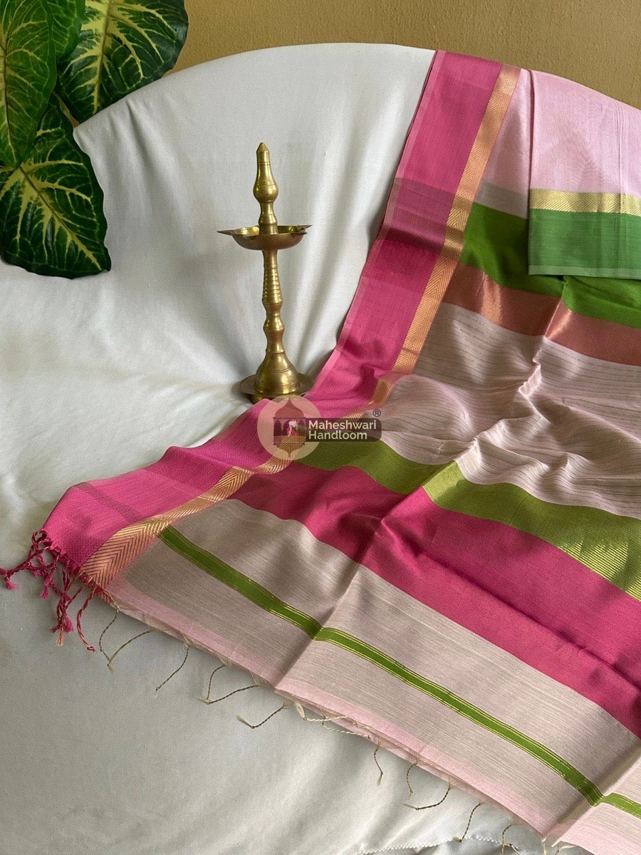 Baby Pink Ganga Jamuna Border Saree 015