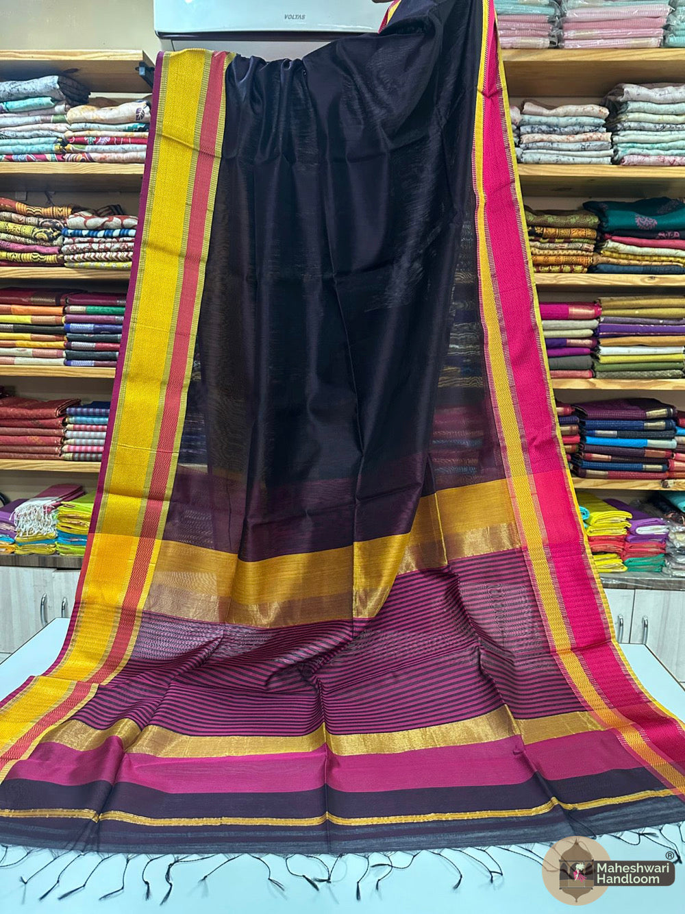 Maheshwari Ganga Jamuna Border Sarees