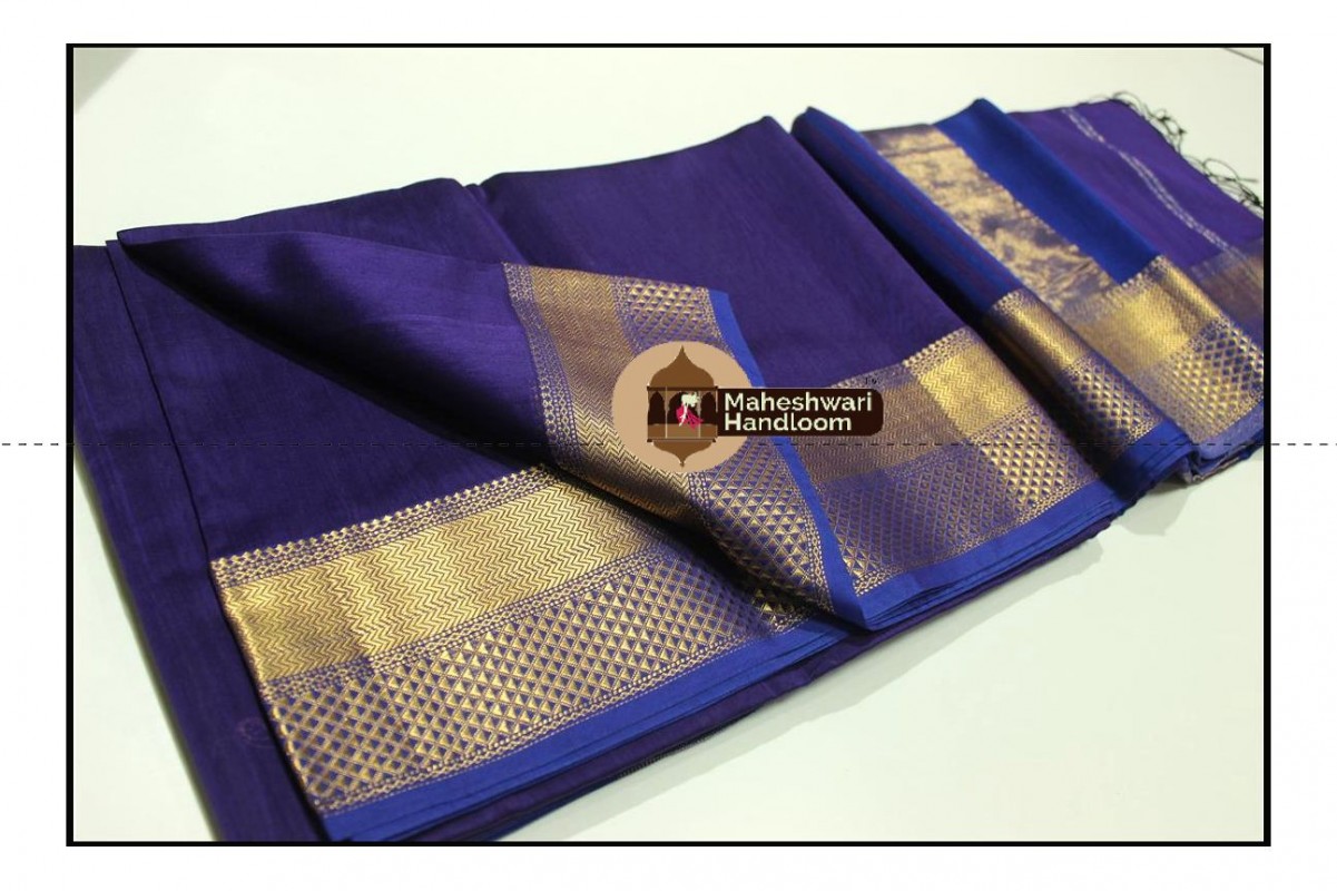 Maheshwari Blue Jari Diamond Chatai Border Saree