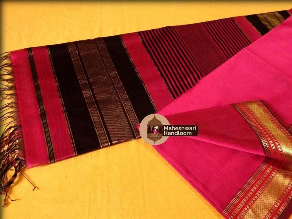 Maheshwari Pink Saree With Traditional jari Border