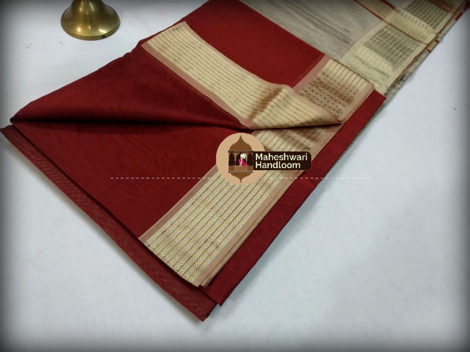 Maheshwari Maroon Resham 9v Border saree 