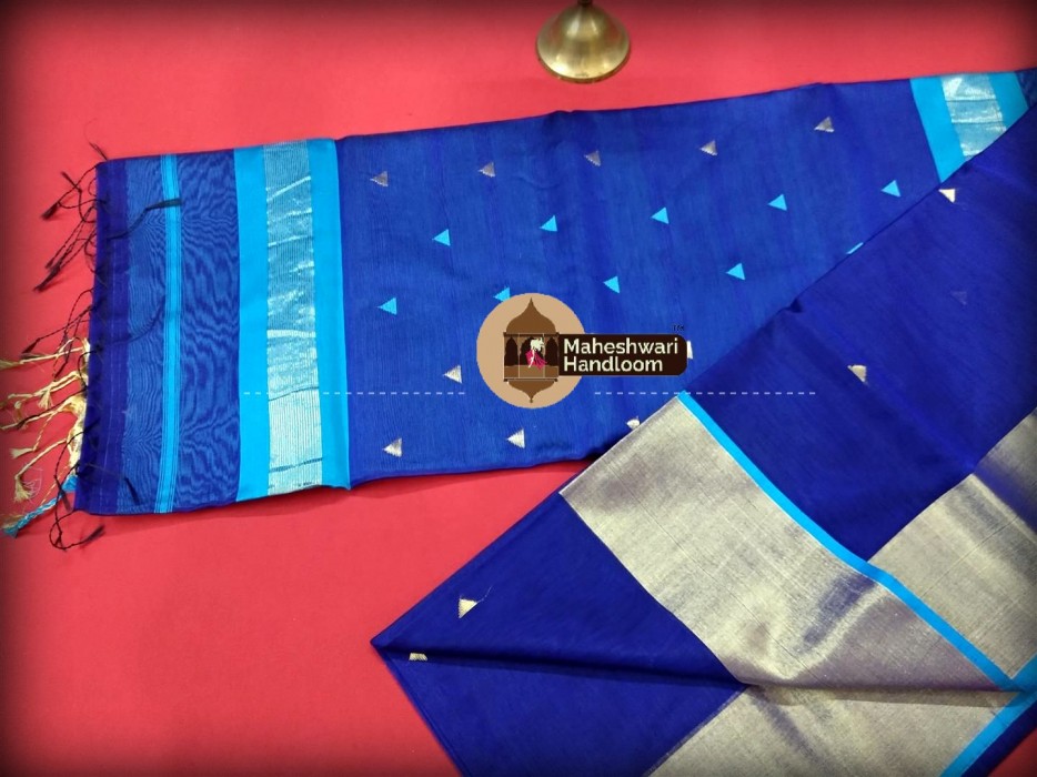 Maheshwari Dark Blue Triangle Buti - Motifs Saree