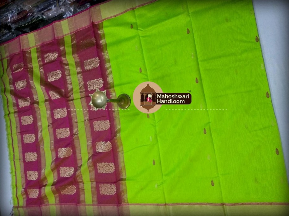 Maheshwari Parrot Green Buti Weaving Buta Pallu Saree