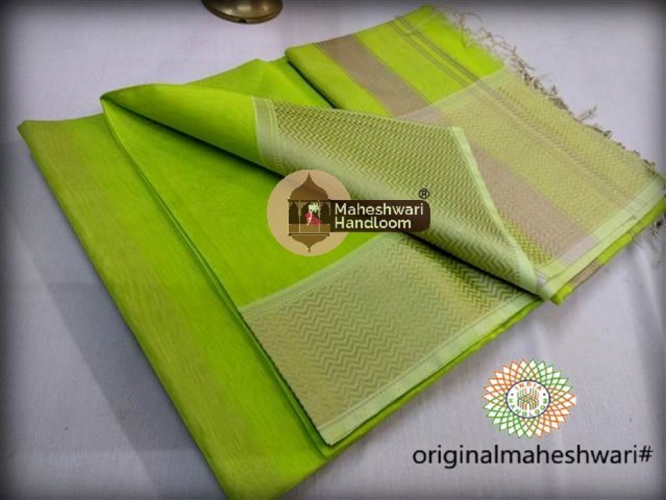 Maheshwari  Light Green Resham skirt Border saree