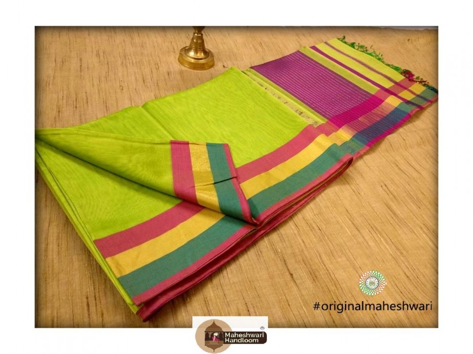 Handwoven Maheshwari  Parrote Green Saree