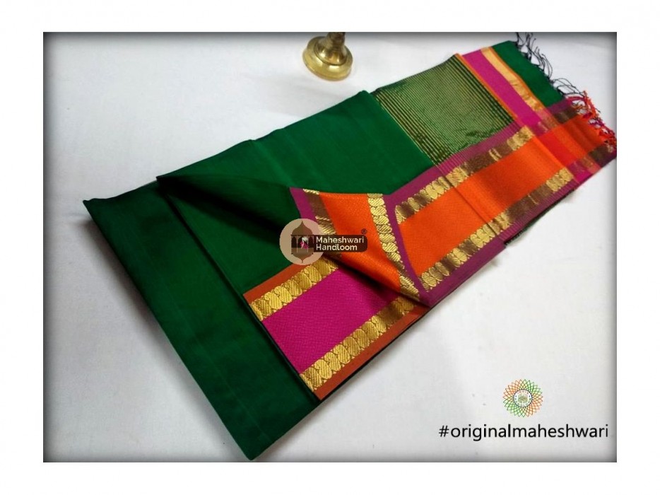 Maheshwari Chutney Green Keri buti Border Saree