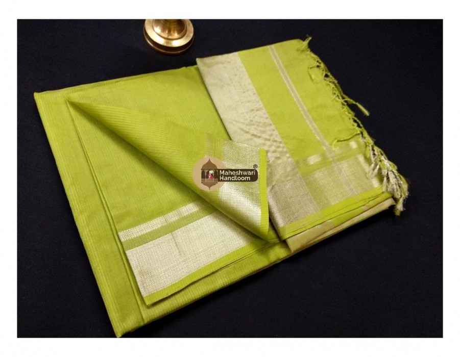 Maheshwari Light Green Checks Fabric Saree