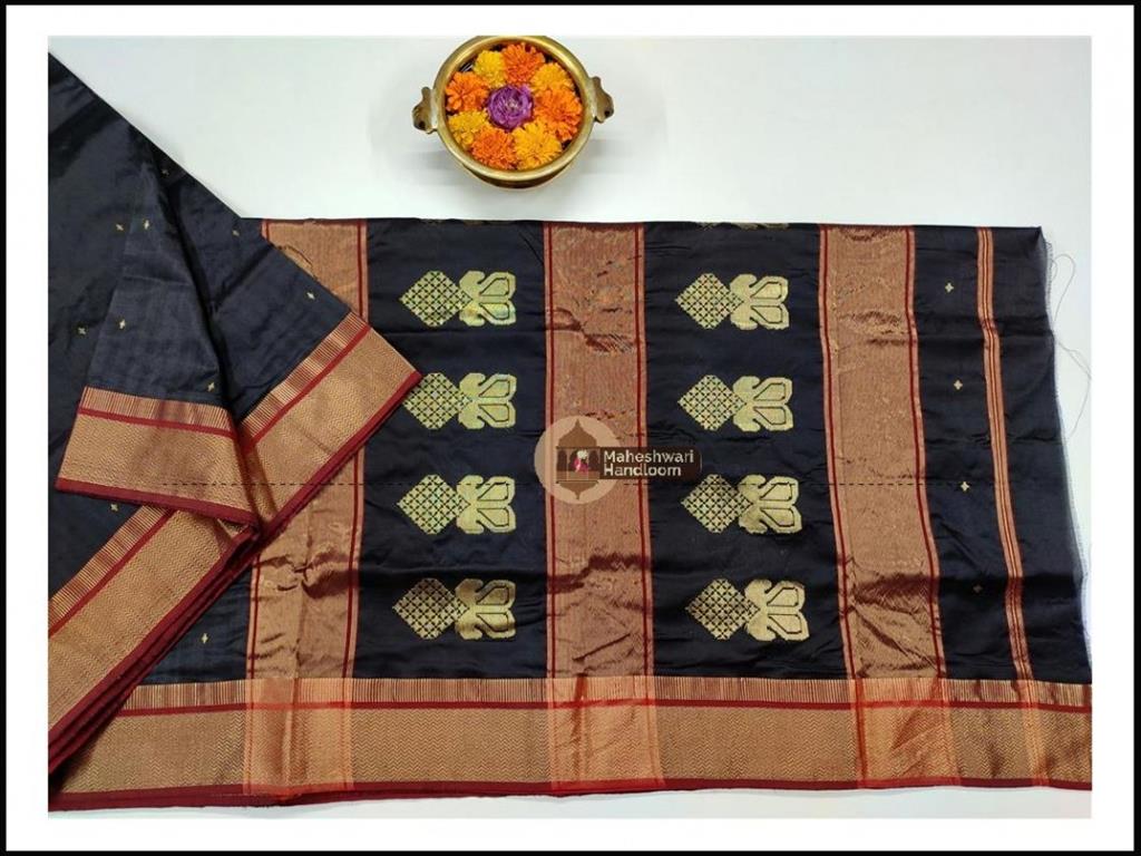 Maheshwari Charcol Black Pure Silk Saree With Buta Buti Weaving