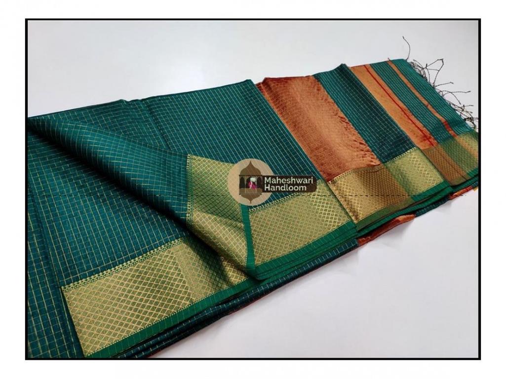 Maheshwari Rama Green  Jari Checkered Weaving Saree With Contrast Red Pallu and Blouse