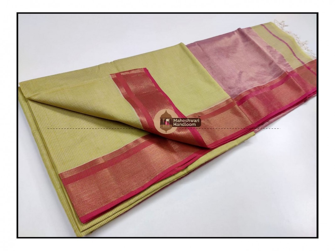 Maheshwari  Green Checks Fabric Saree