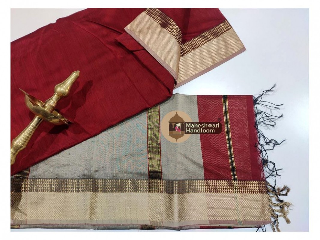 Maheshwari Maroon Red Resham Thread Border saree