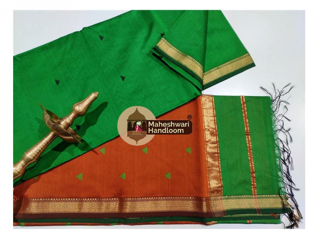 Maheshwari Green Tringle Buti saree 