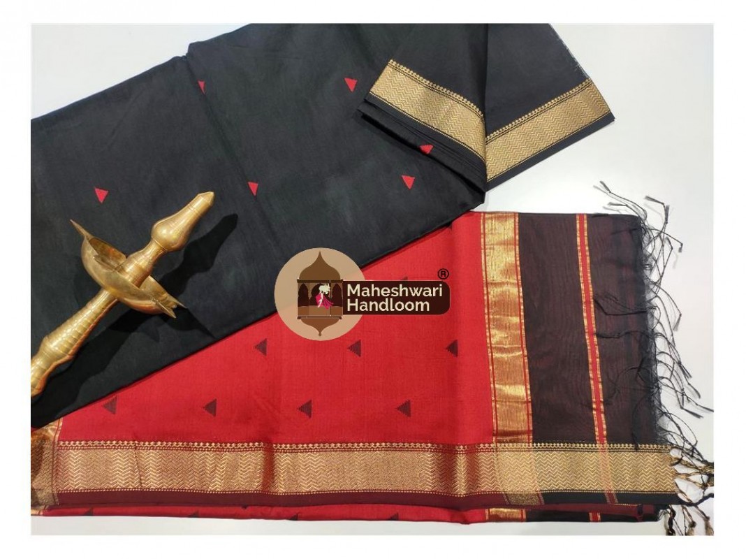 Maheshwari Black Tringle Buti saree