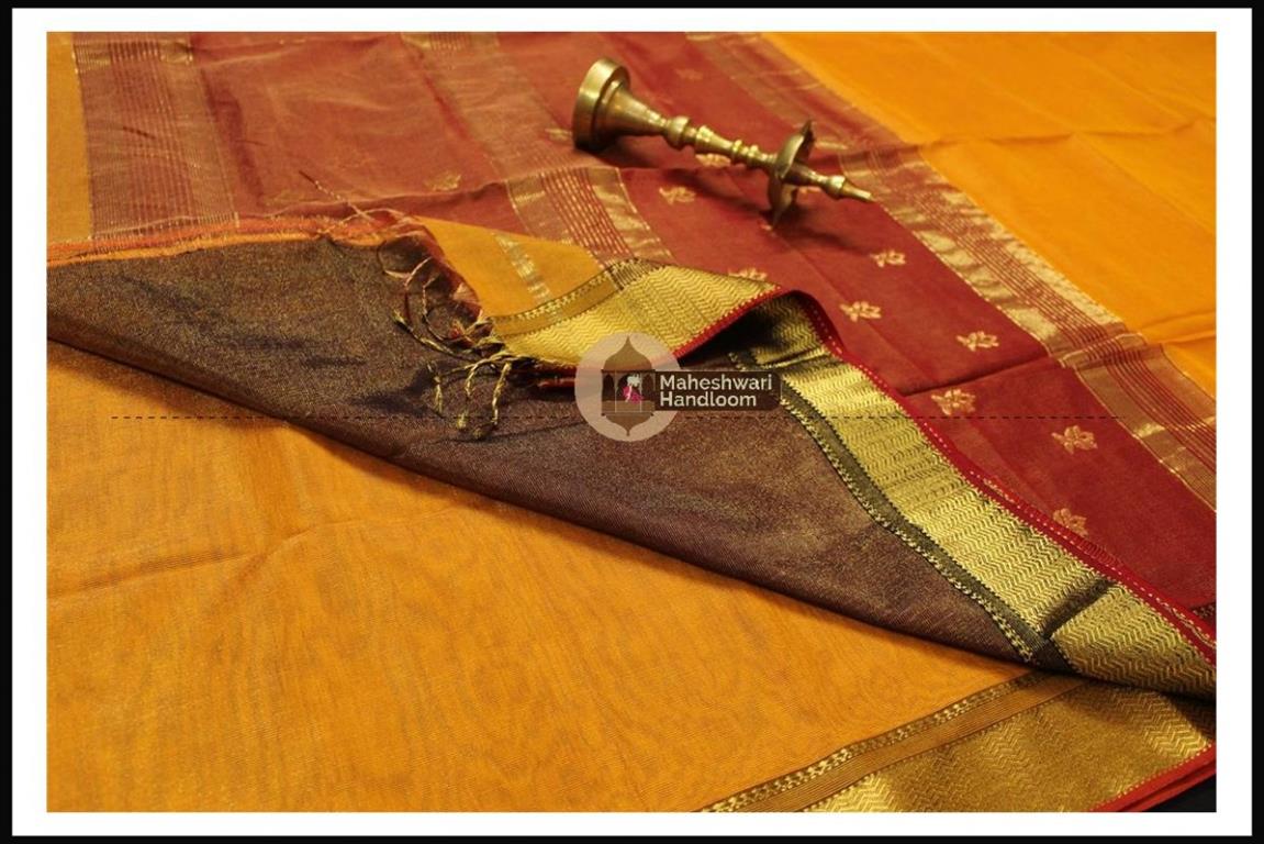 Maheshwari Golden Yellow Tissue Buti Pallu Weaving Saree