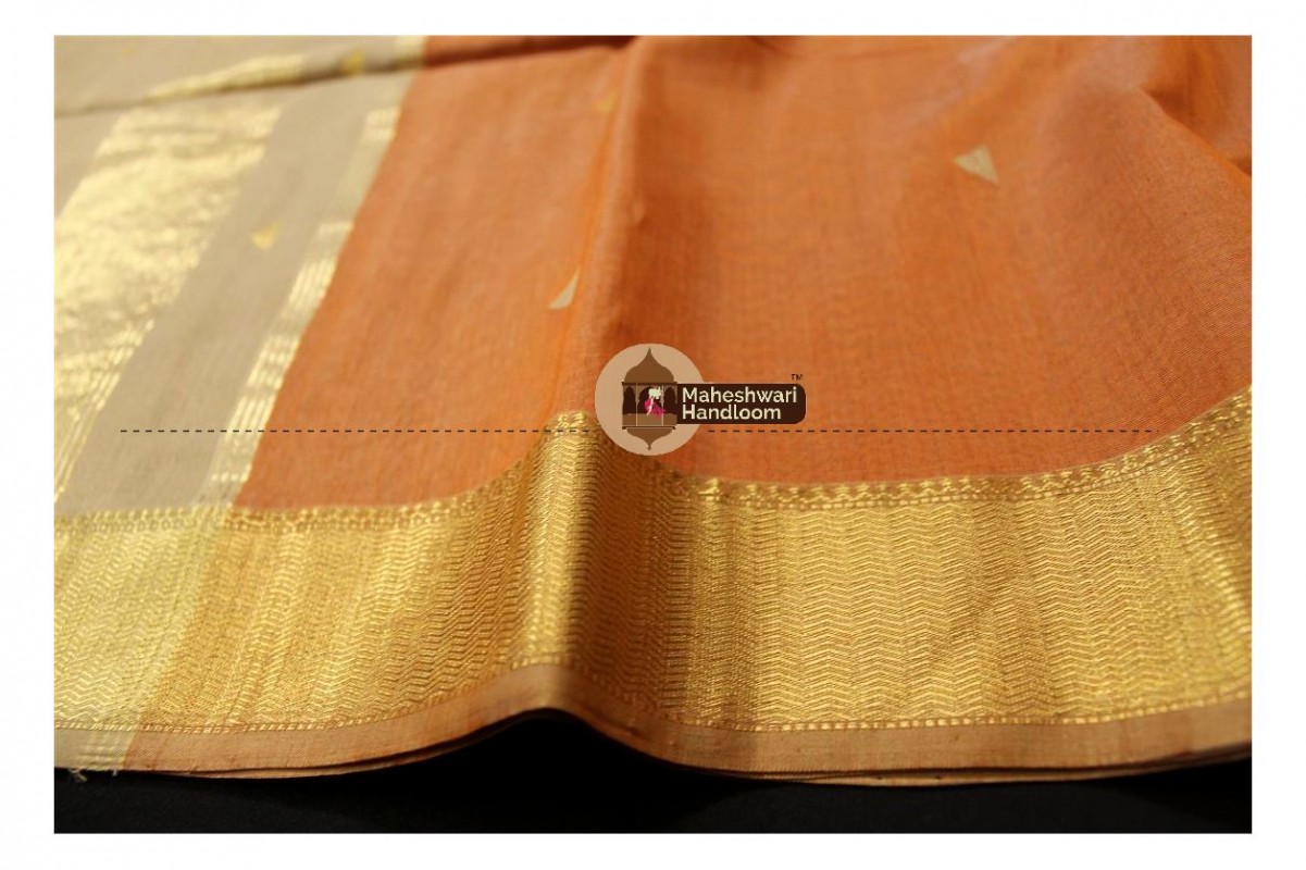 Maheshwari Rust Colour Tringle Buti Weaving saree