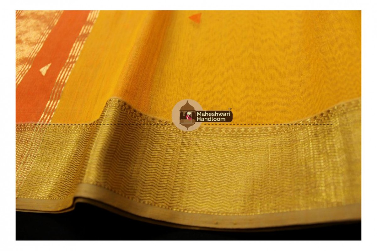 Maheshwari Golden Yellow Tringle Buti Weaving saree