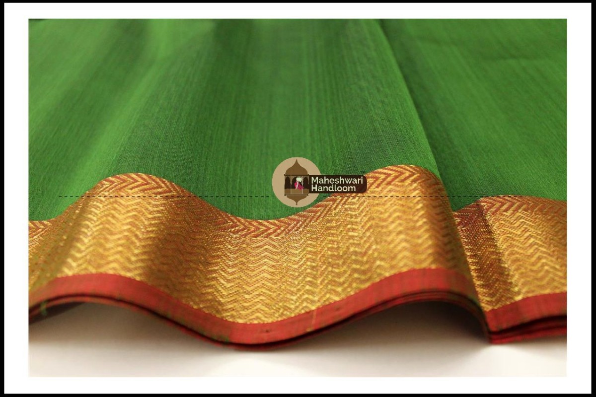 Maheshwari  Green Jari Skirt Border saree