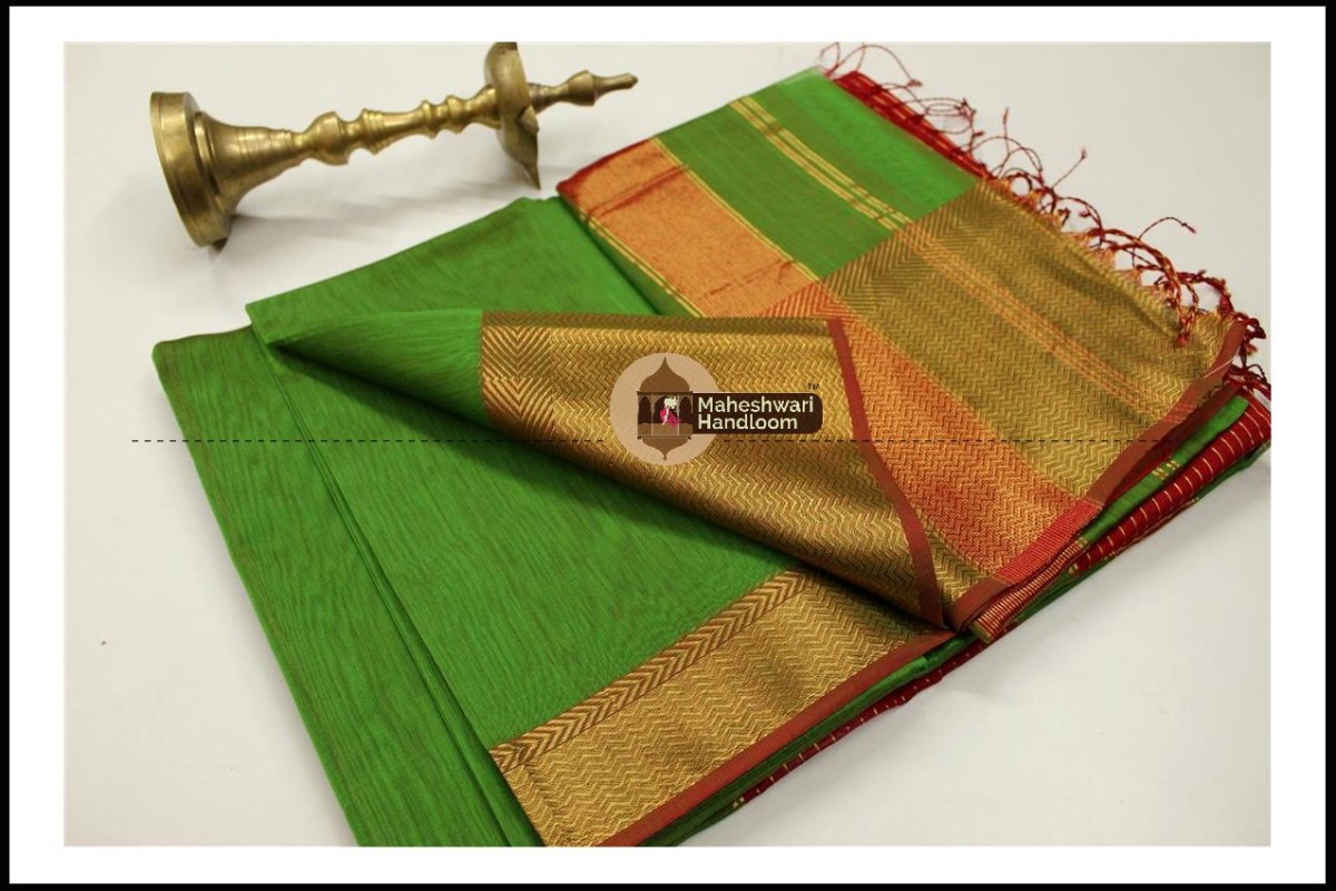 Maheshwari Green Jari skirt Border saree