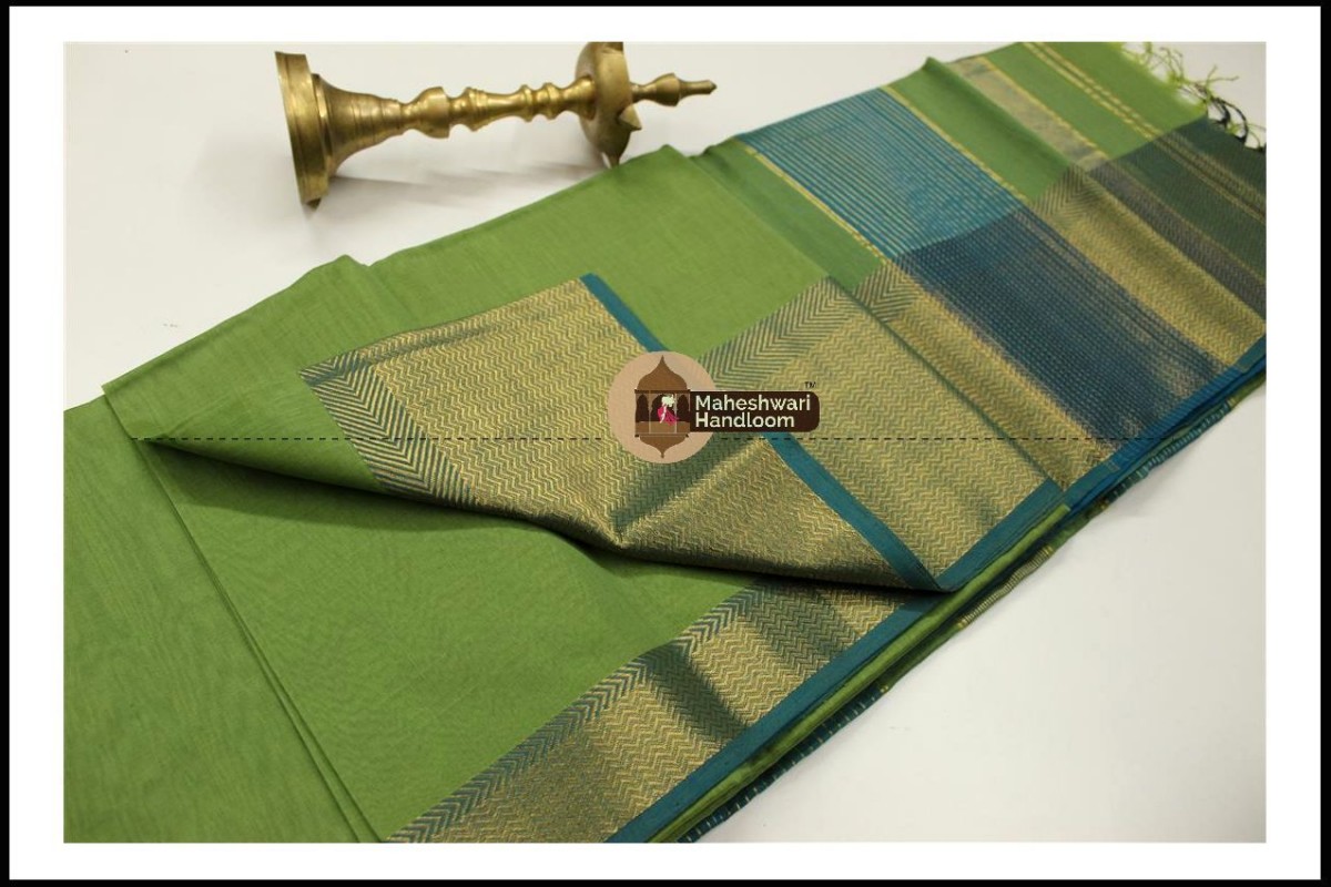 Maheshwari Green Jari skirt Border saree 