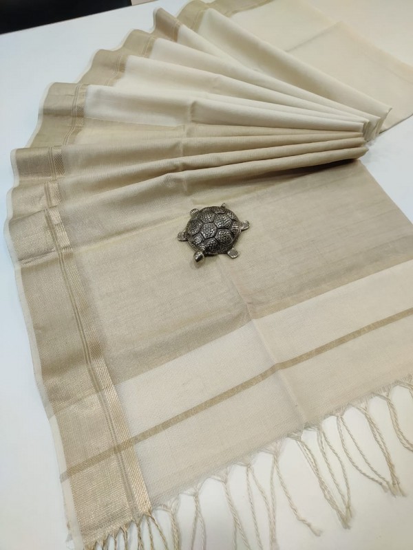 Maheshwari white Handwoven Silk Cotton Self Checkered Body Sarees with Zari Border 
