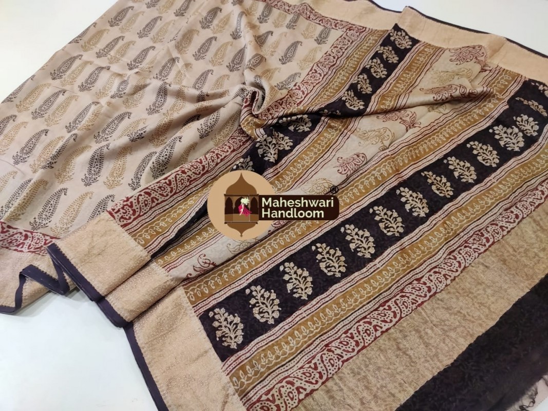 Maheshwari Handwoven Silk Cotton Bagh Handblock Printed Sarees with Broad Zari Border