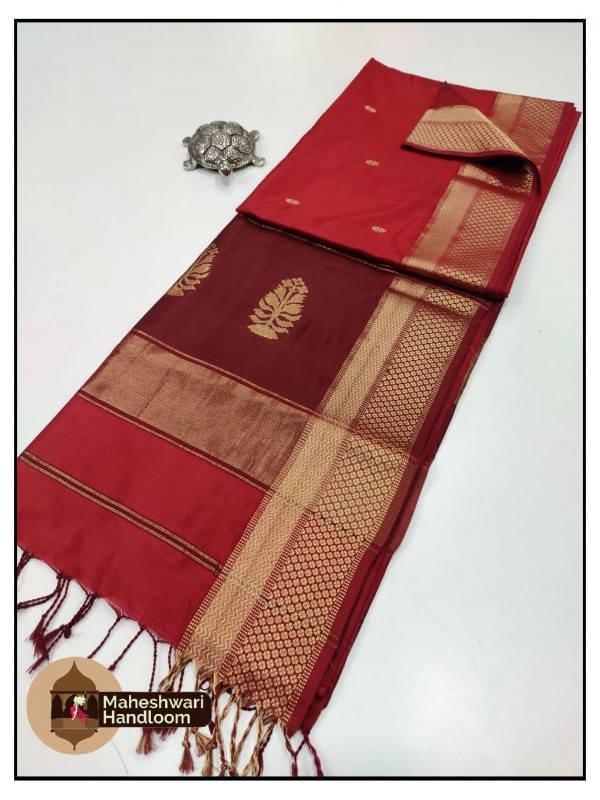 Maheshwari Fuchsia Pure Silk Saree With Buta Buti Weaving 